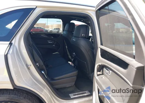 2018 Bentley Bentayga Activity Edition/Black Edition/Mulliner/Onyx Edition/W12 from USA, damaged, VIN SJAAC4ZVXJC019416